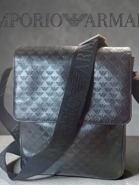 Emporio Armani Black Mens Crossbody Messenger Bag Like New